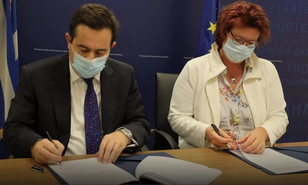 Νέες δομές μεταναστών σε Κω, Σάμο και Λέρο με την υπογραφή Μηταράκη!